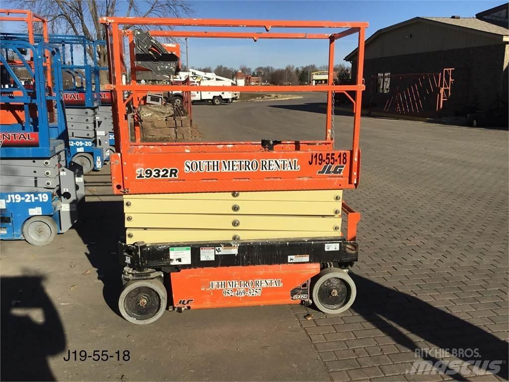 JLG 1932R Makazaste platforme