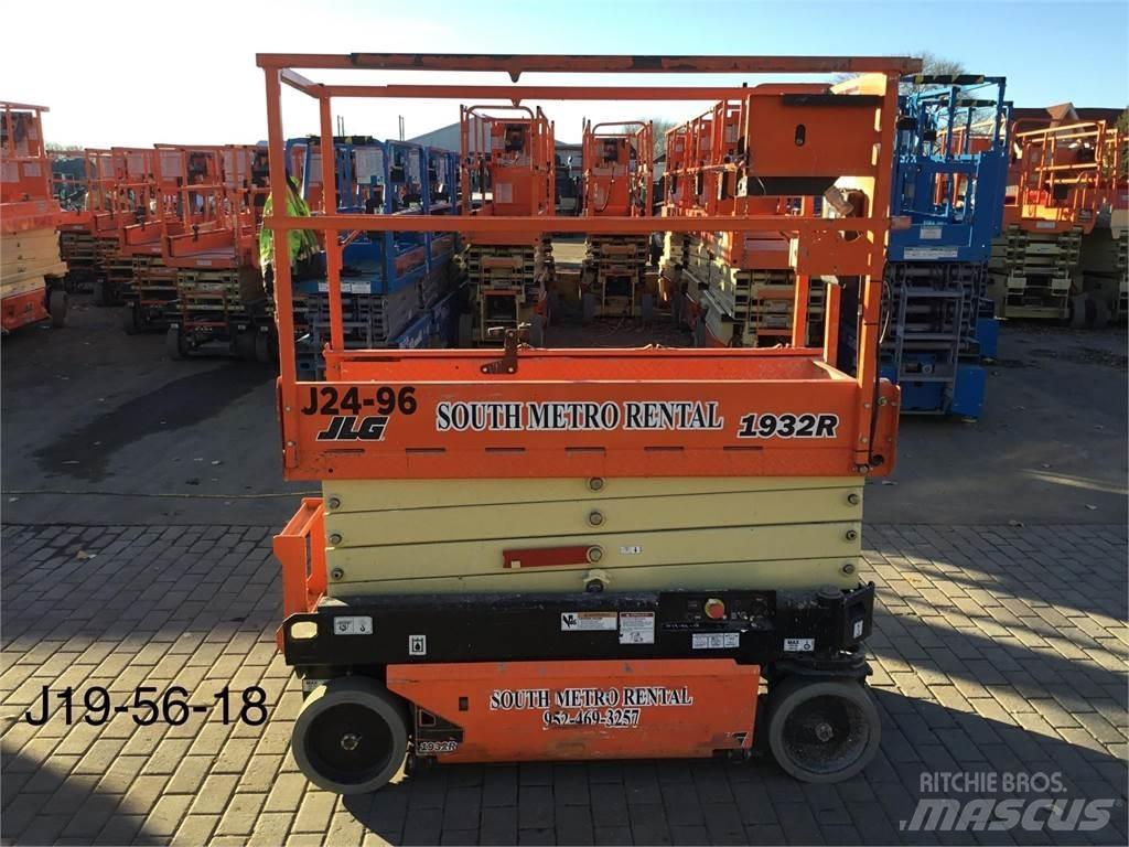 JLG 1932R Makazaste platforme