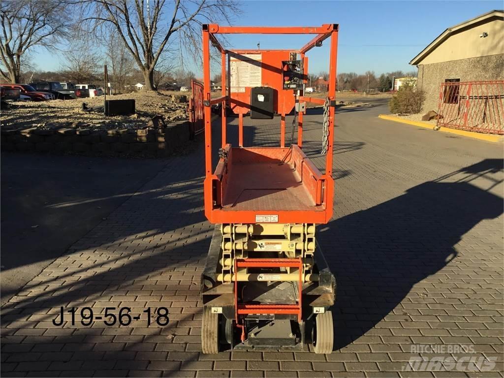 JLG 1932R Makazaste platforme