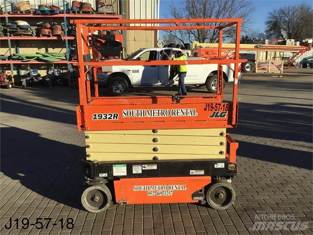 JLG 1932R Makazaste platforme