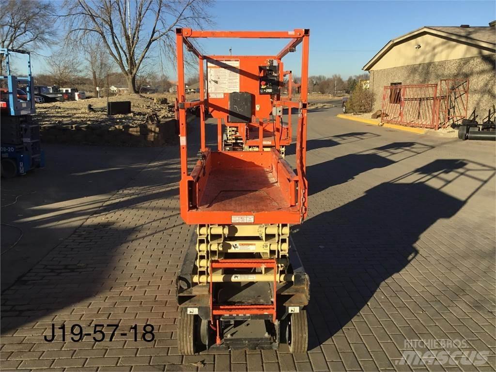 JLG 1932R Makazaste platforme