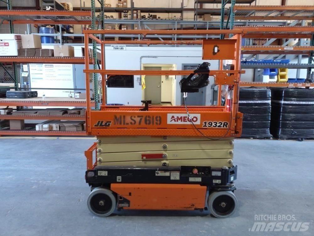 JLG 1932R Makazaste platforme