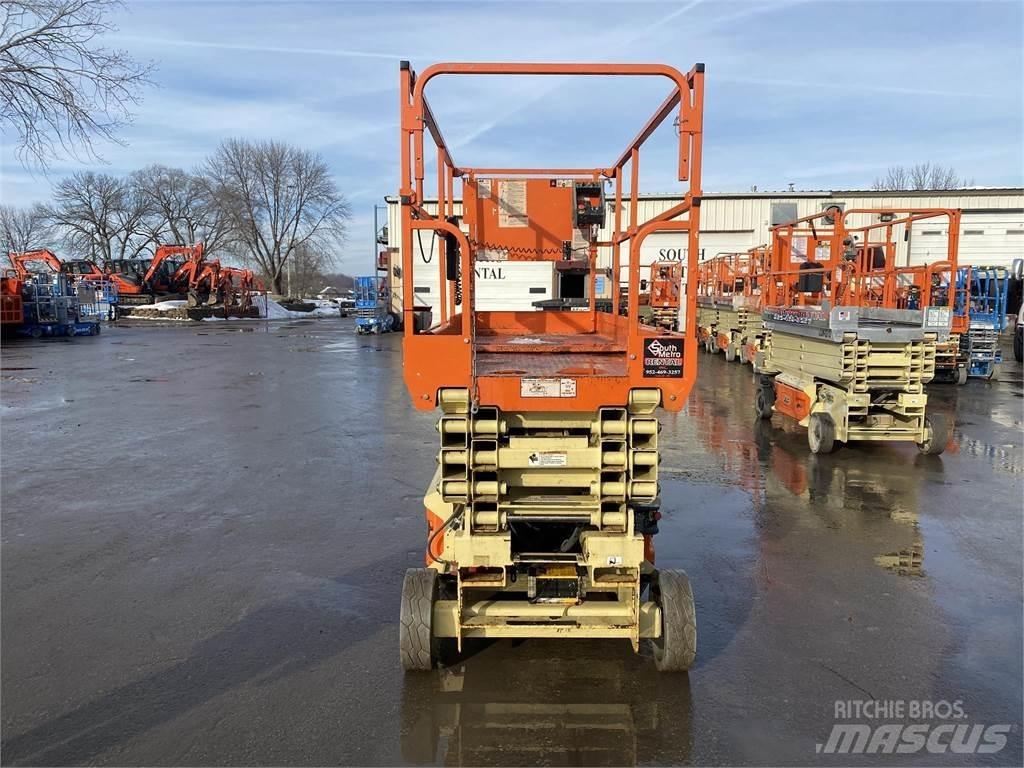 JLG 2646ES Makazaste platforme
