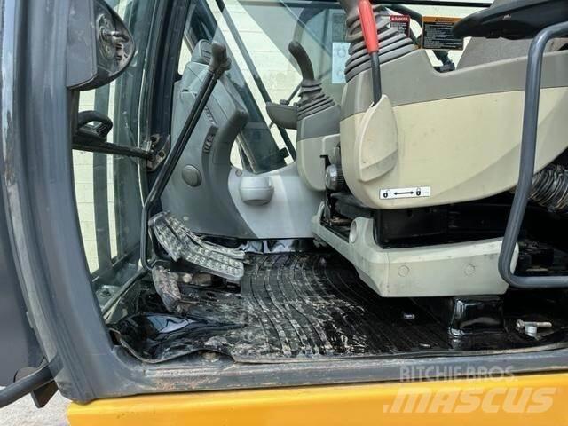 John Deere 210G LC Bageri guseničari