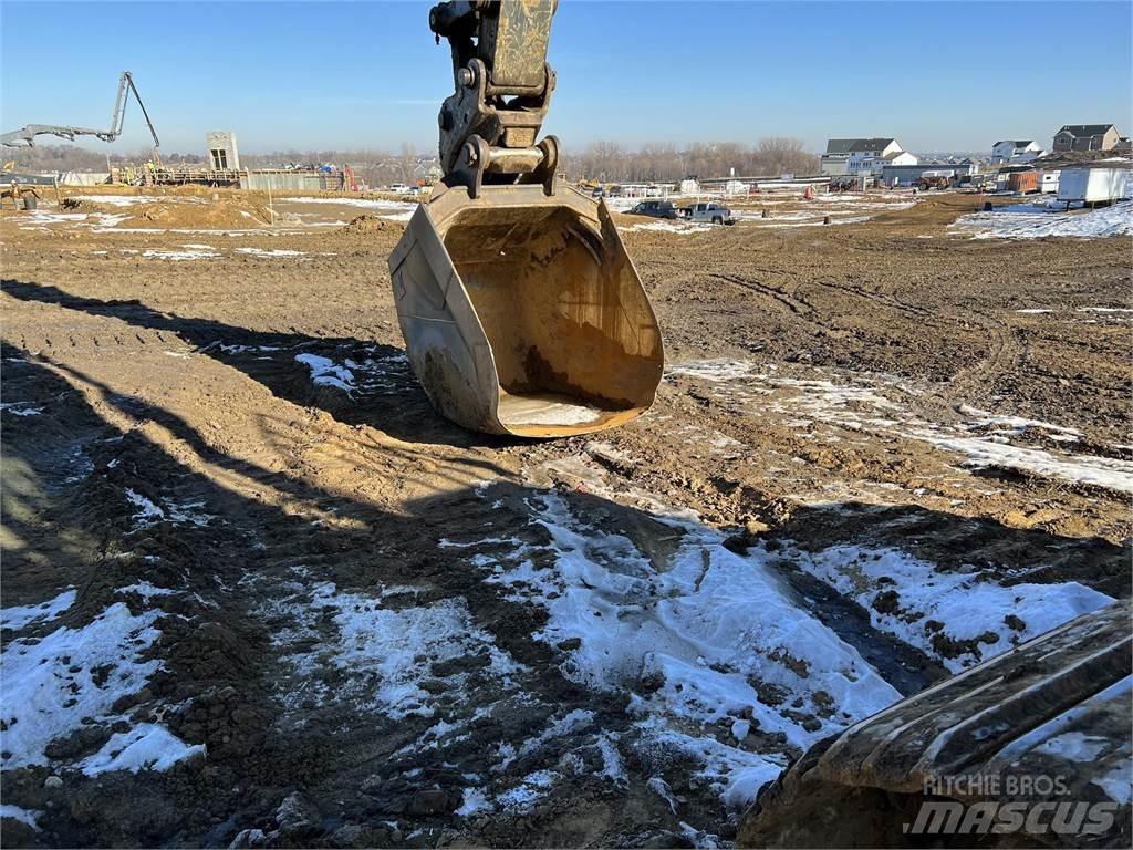John Deere 470G LC Bageri guseničari