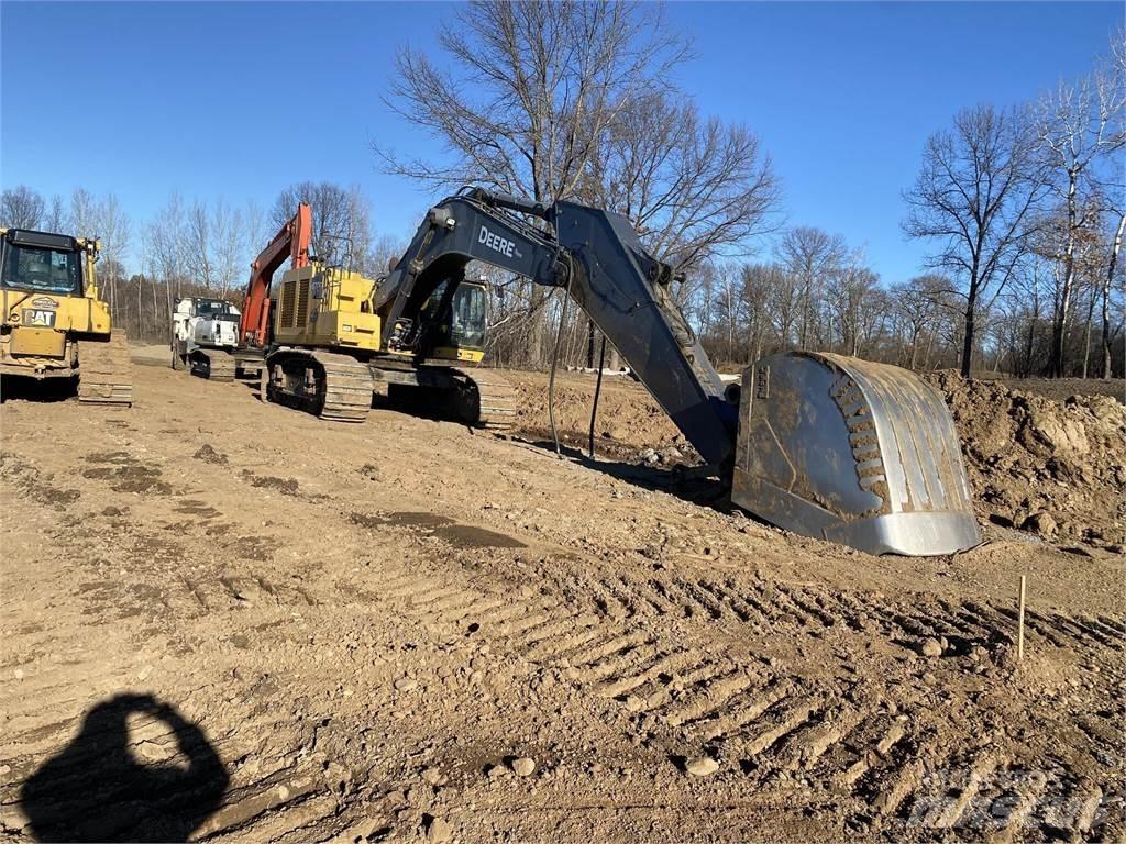 John Deere 670G LC Bageri guseničari