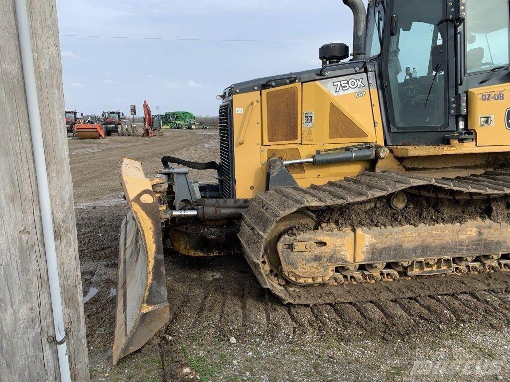 John Deere 750K LGP Buldožeri guseničari