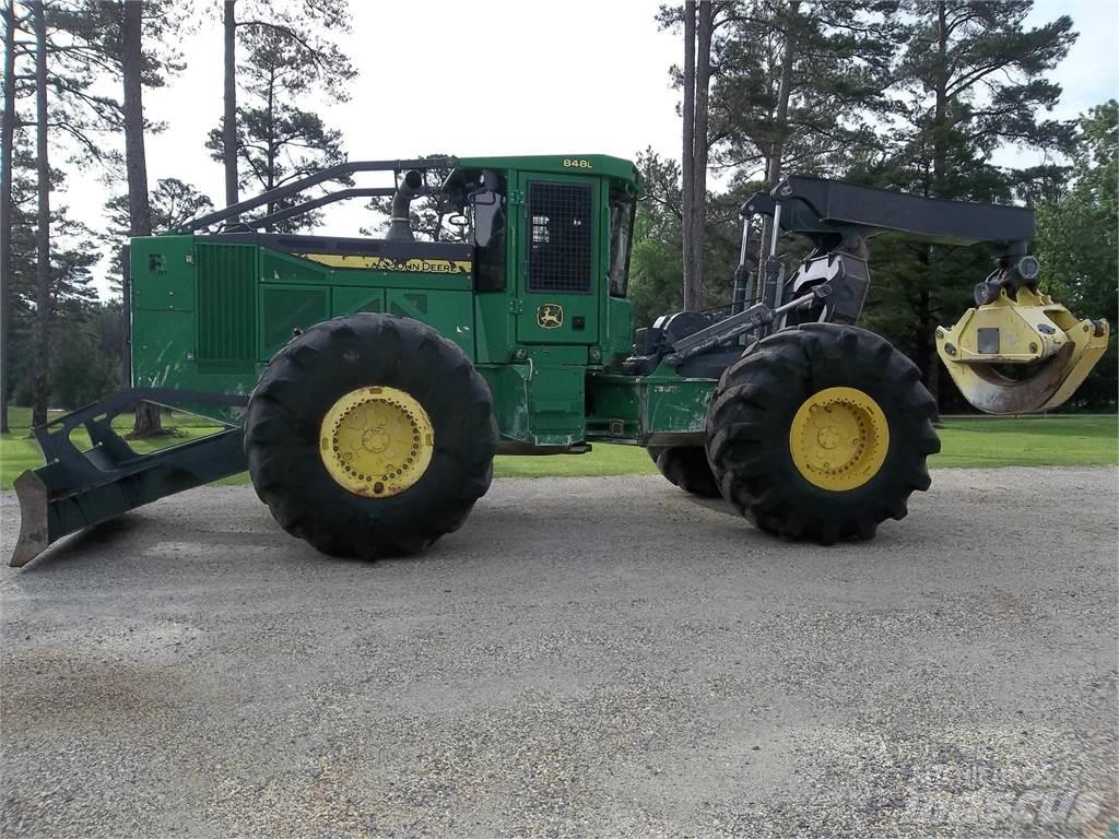 John Deere 848L Skideri