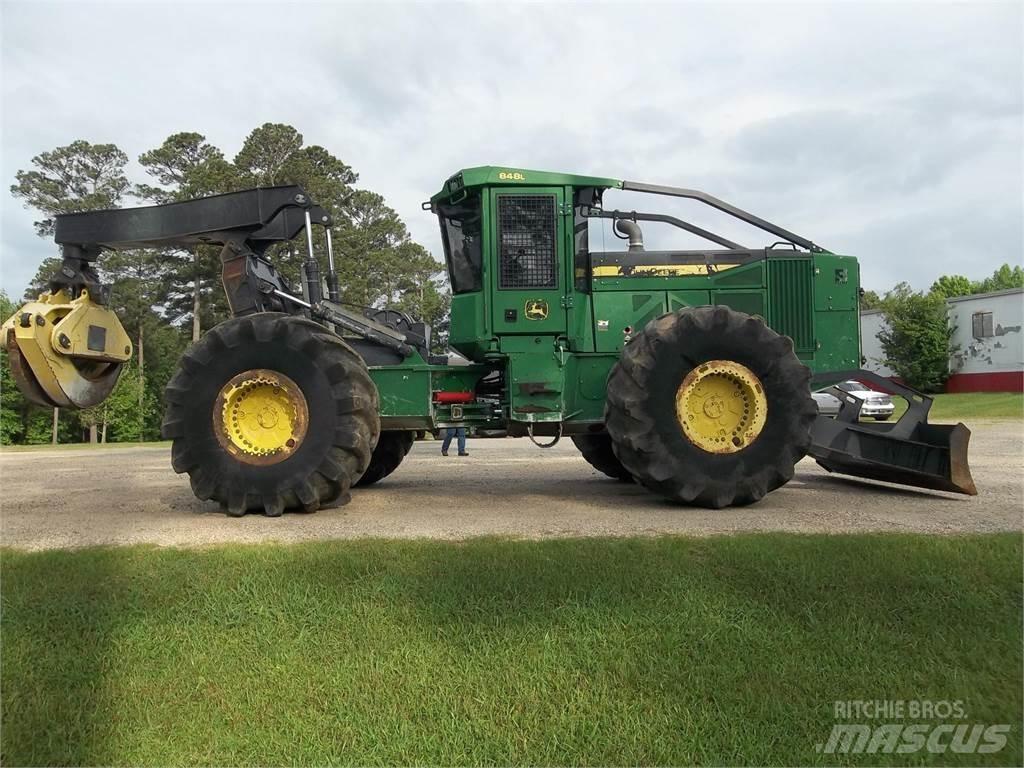 John Deere 848L Skideri