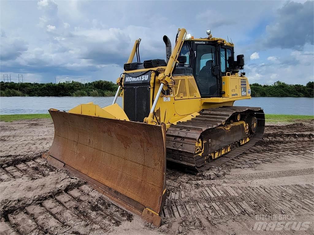 Komatsu D65PX-18 Buldožeri guseničari