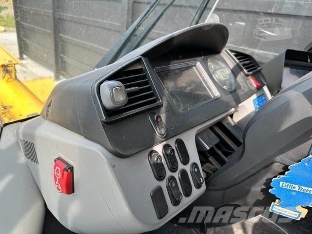 Komatsu WA200-8 Utovarivači na točkove