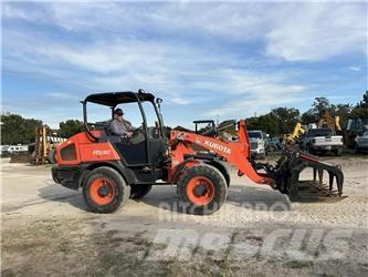 Kubota R530 Utovarivači na točkove