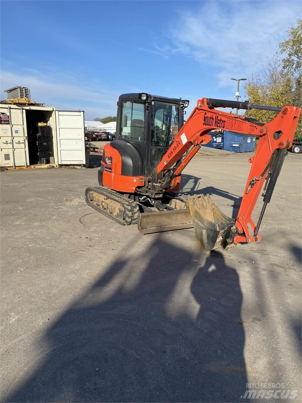 Kubota U35-4 Mini bageri < 7t
