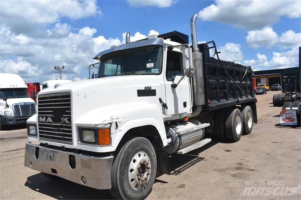 Mack CHN613 Kiperi kamioni
