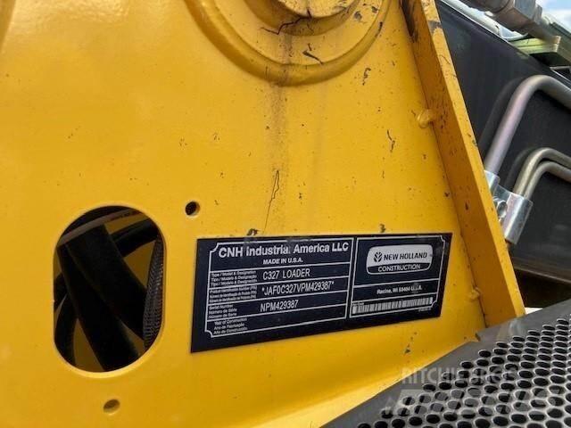 New Holland C327 Skid steer mini utovarivači