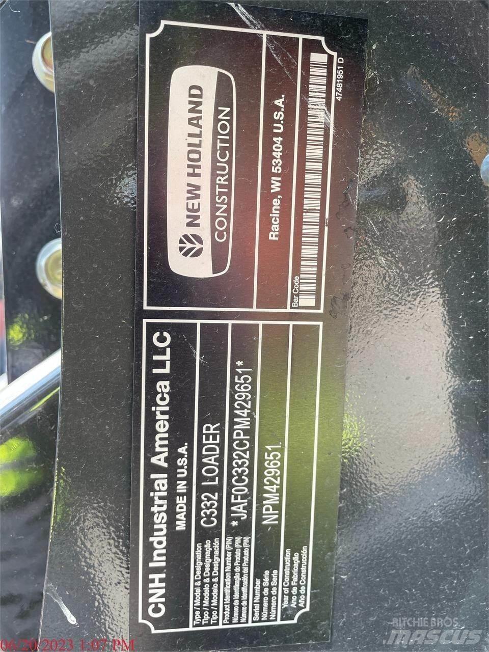 New Holland C332 Skid steer mini utovarivači