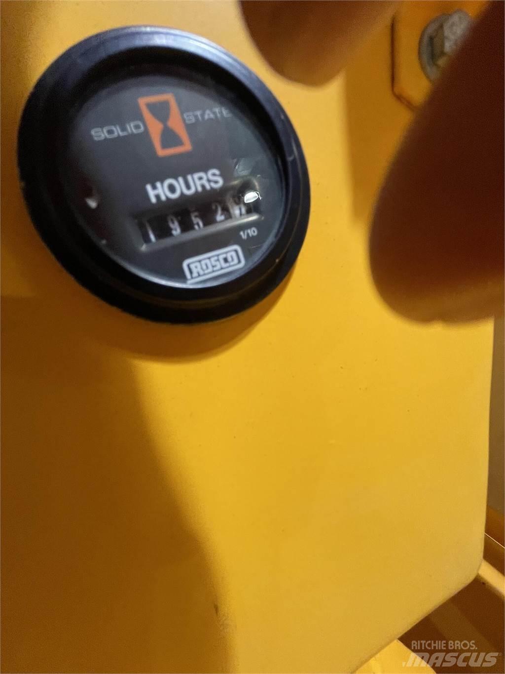 Rosco 9010 Vozila za prevoz materijala