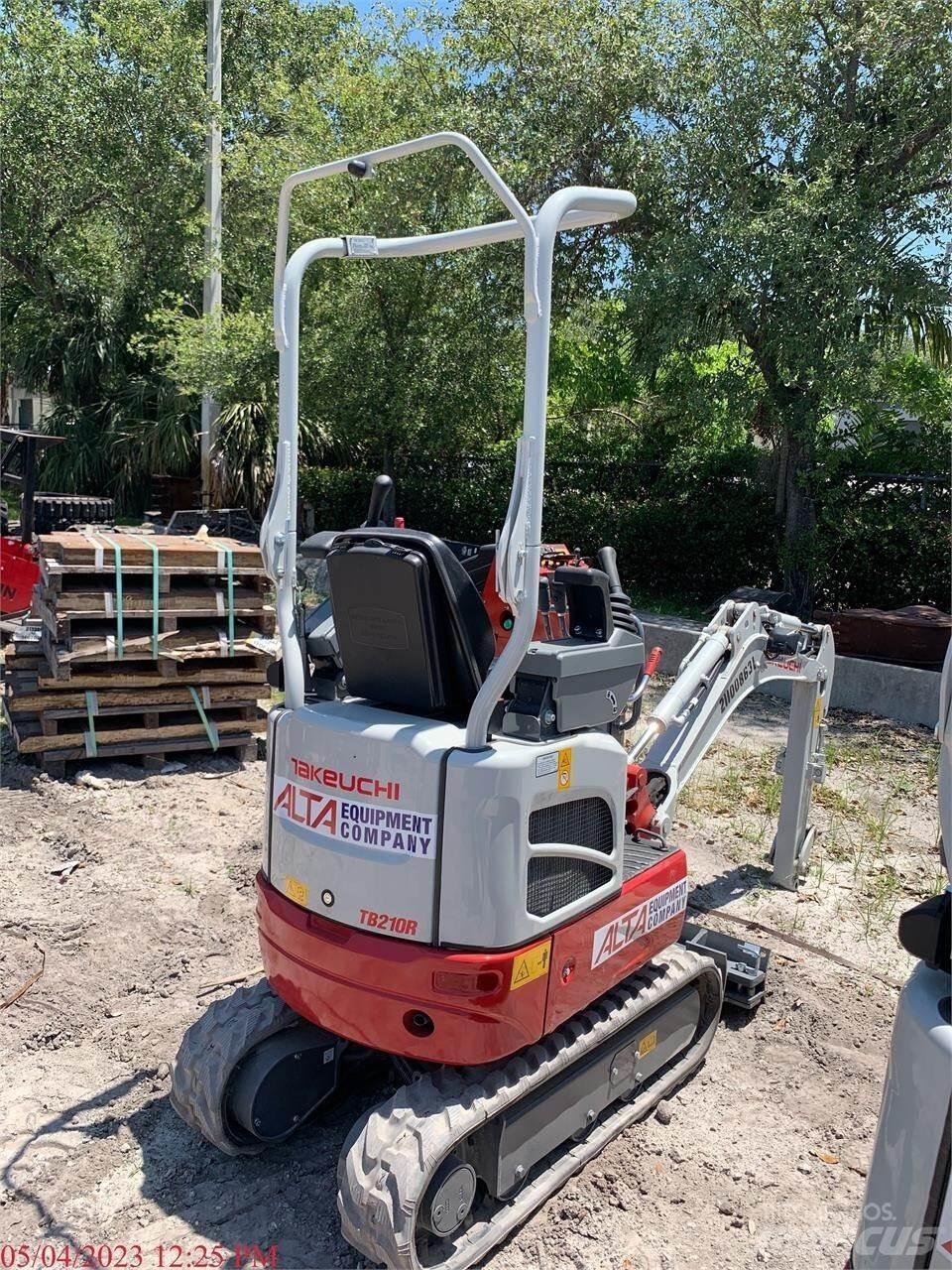 Takeuchi TB210R Mini bageri < 7t