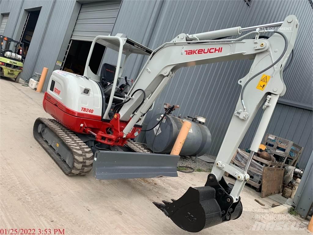 Takeuchi TB240 Mini bageri < 7t