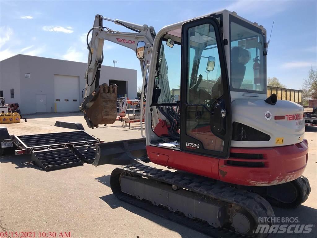 Takeuchi TB250-2 Mini bageri < 7t