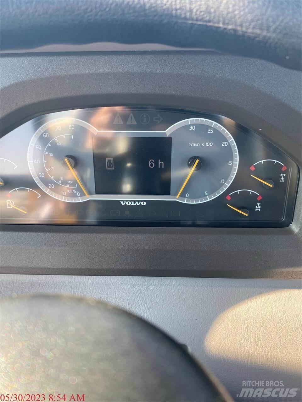 Volvo A25G Zglobni damperi