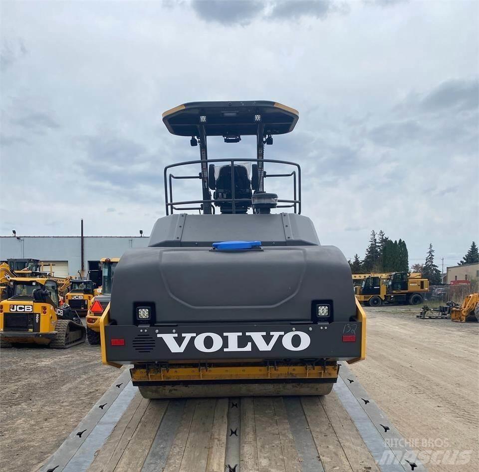 Volvo DD110C Valjci sa duplim bubnjem