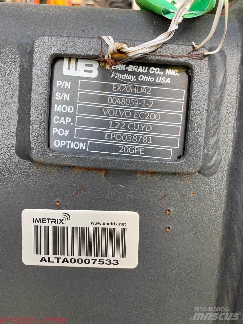 Volvo EC200EL Bageri guseničari