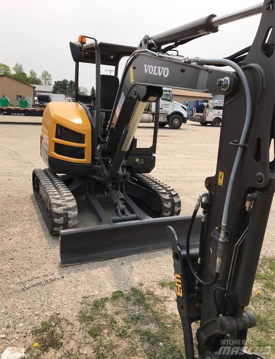 Volvo EC35D Mini bageri < 7t