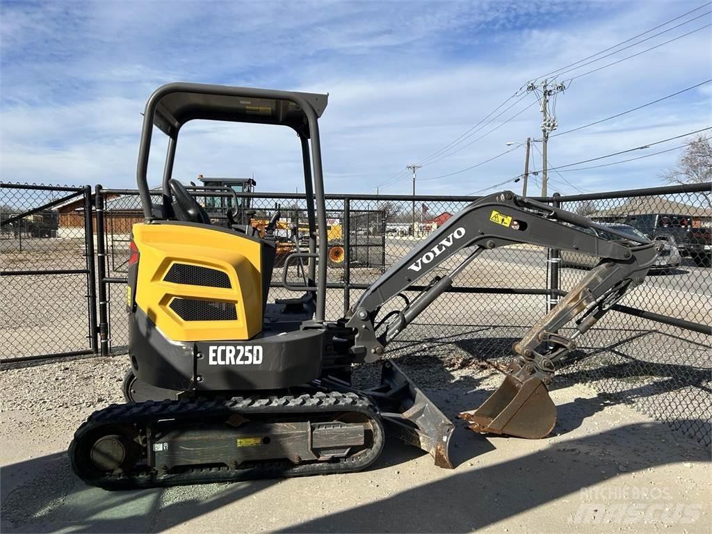 Volvo ECR25D Mini bageri < 7t