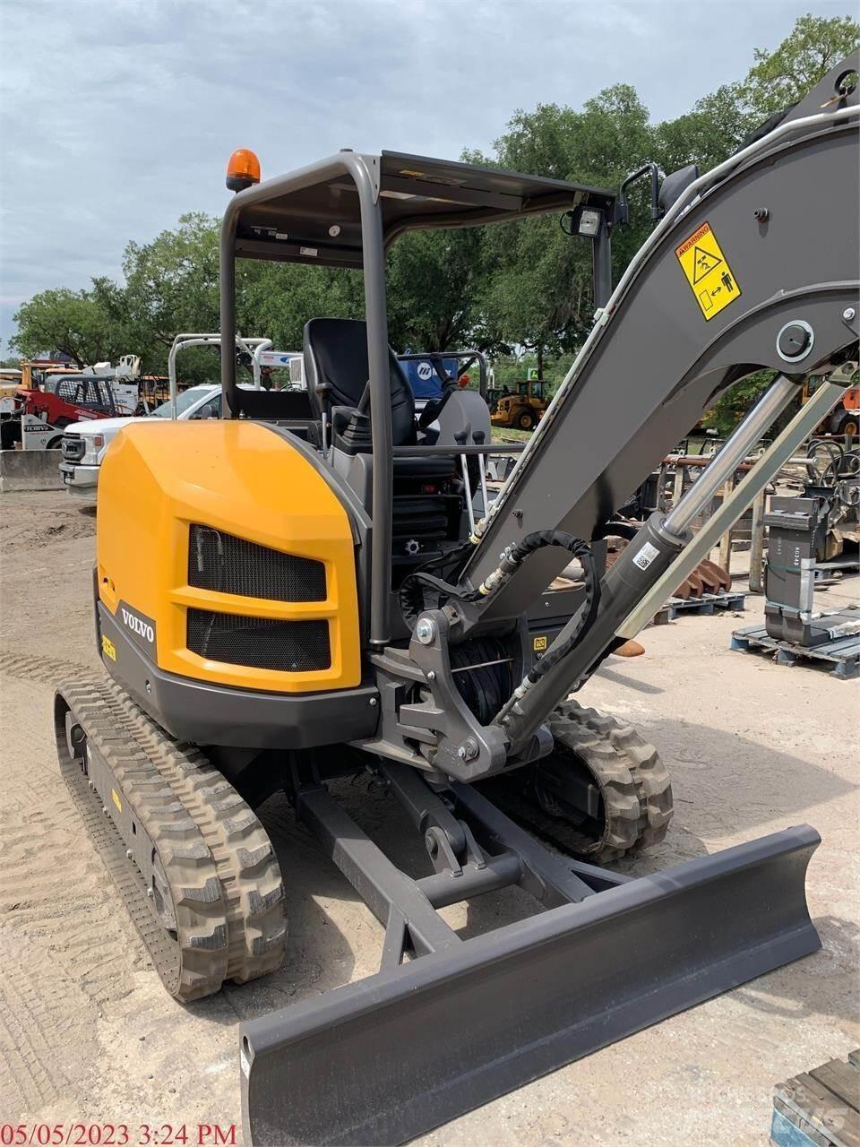 Volvo ECR40D Mini bageri < 7t