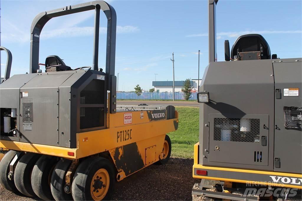 Volvo PT125C Gumeni valjci na točkovima