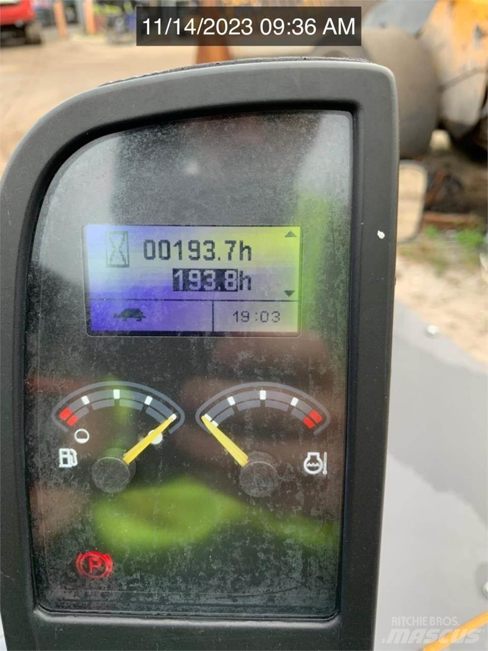 Volvo PT125C Gumeni valjci na točkovima
