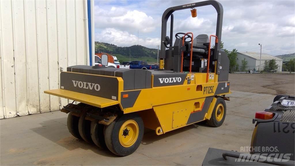 Volvo PT125C Gumeni valjci na točkovima