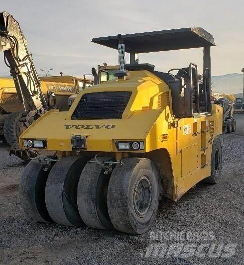 Volvo PTR240 Gumeni valjci na točkovima