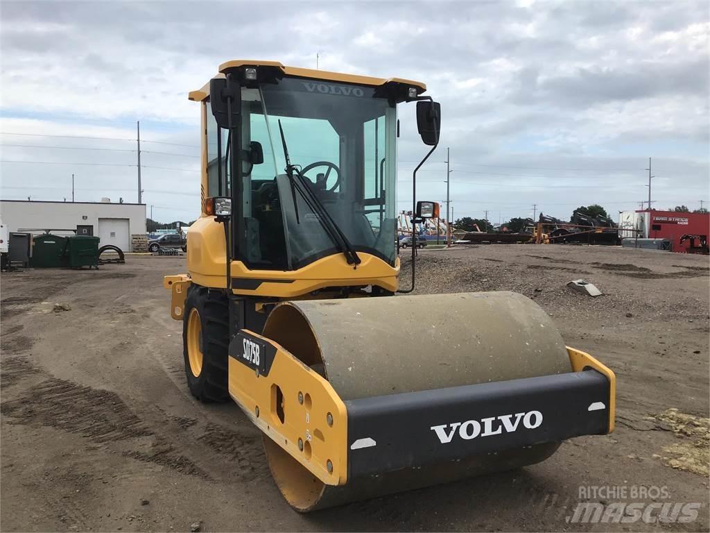 Volvo SD75B Valjci sa duplim bubnjem