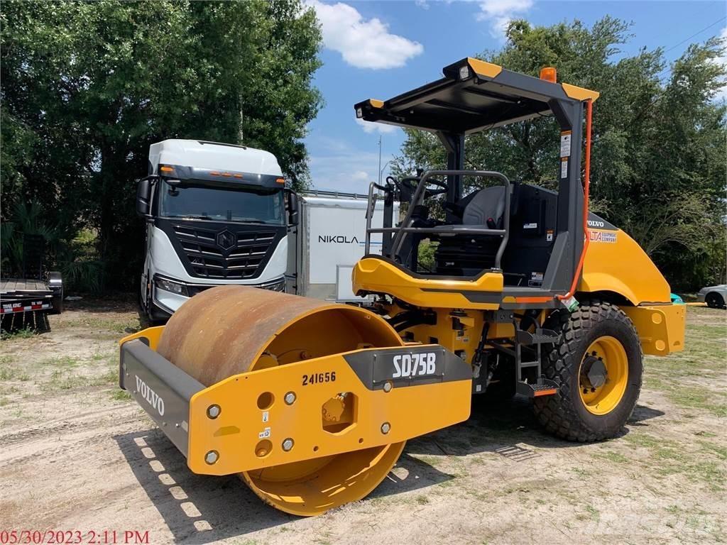 Volvo SD75B Valjci sa duplim bubnjem