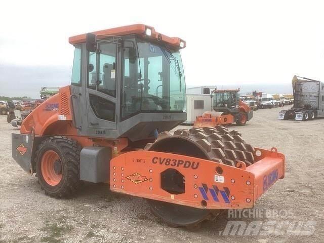 XCMG CV83PDU Valjci sa duplim bubnjem