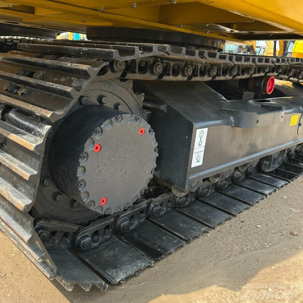 Komatsu 130 Bageri guseničari
