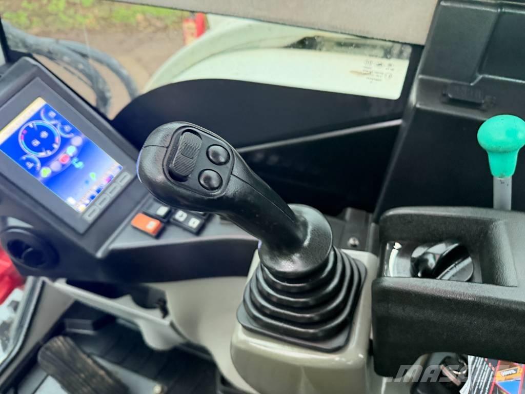 Takeuchi TB 295 W Bageri točkaši