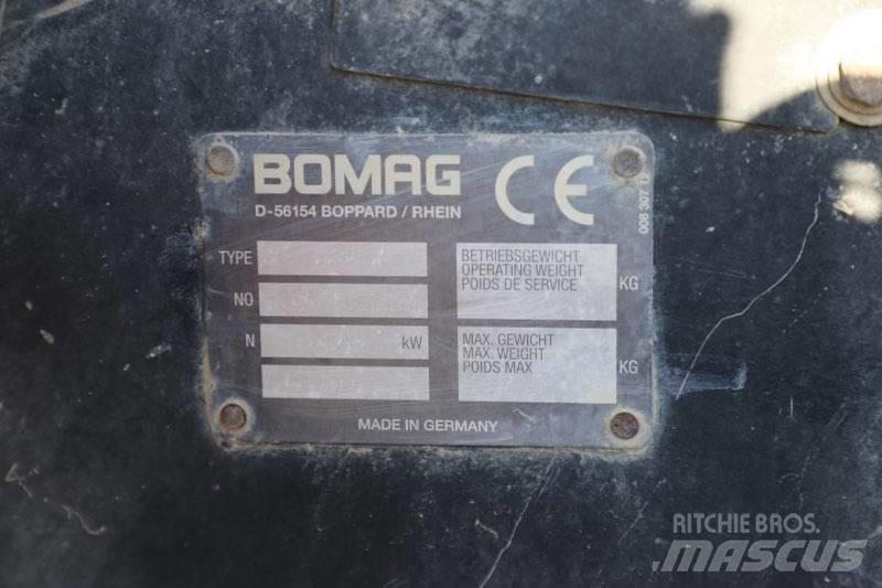 Bomag BW 225 D-3 Valjci sa duplim bubnjem