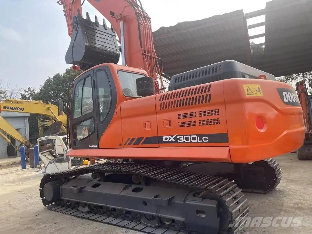 Doosan DX300LC Bageri guseničari