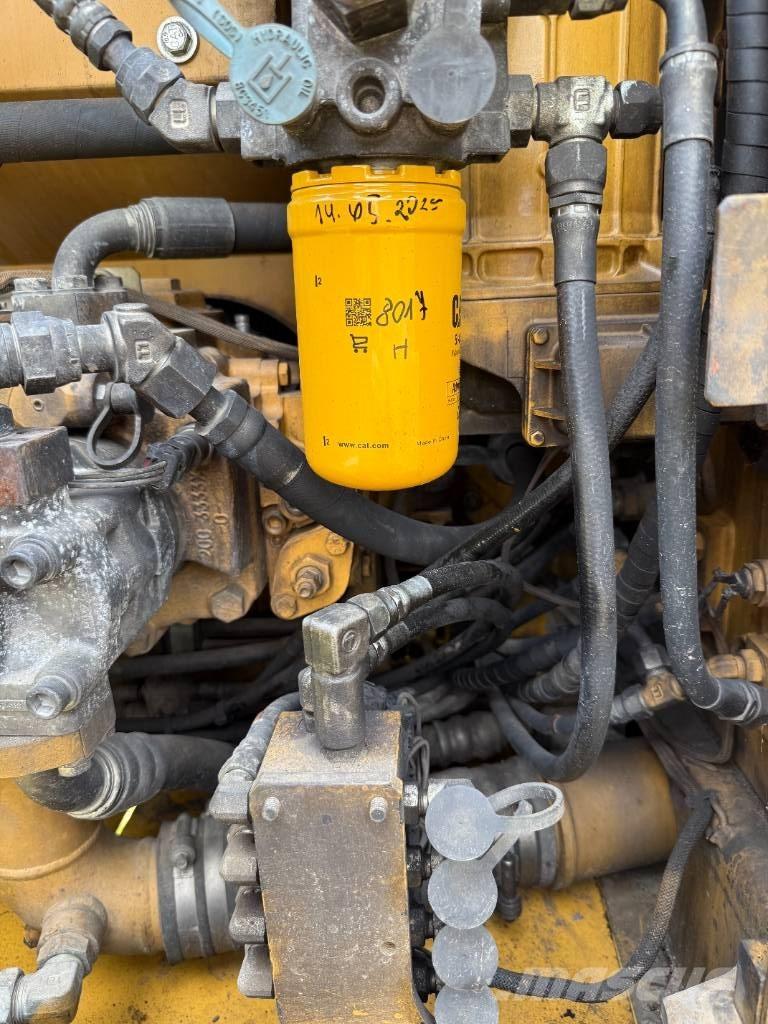 CAT 323 D L Bageri guseničari