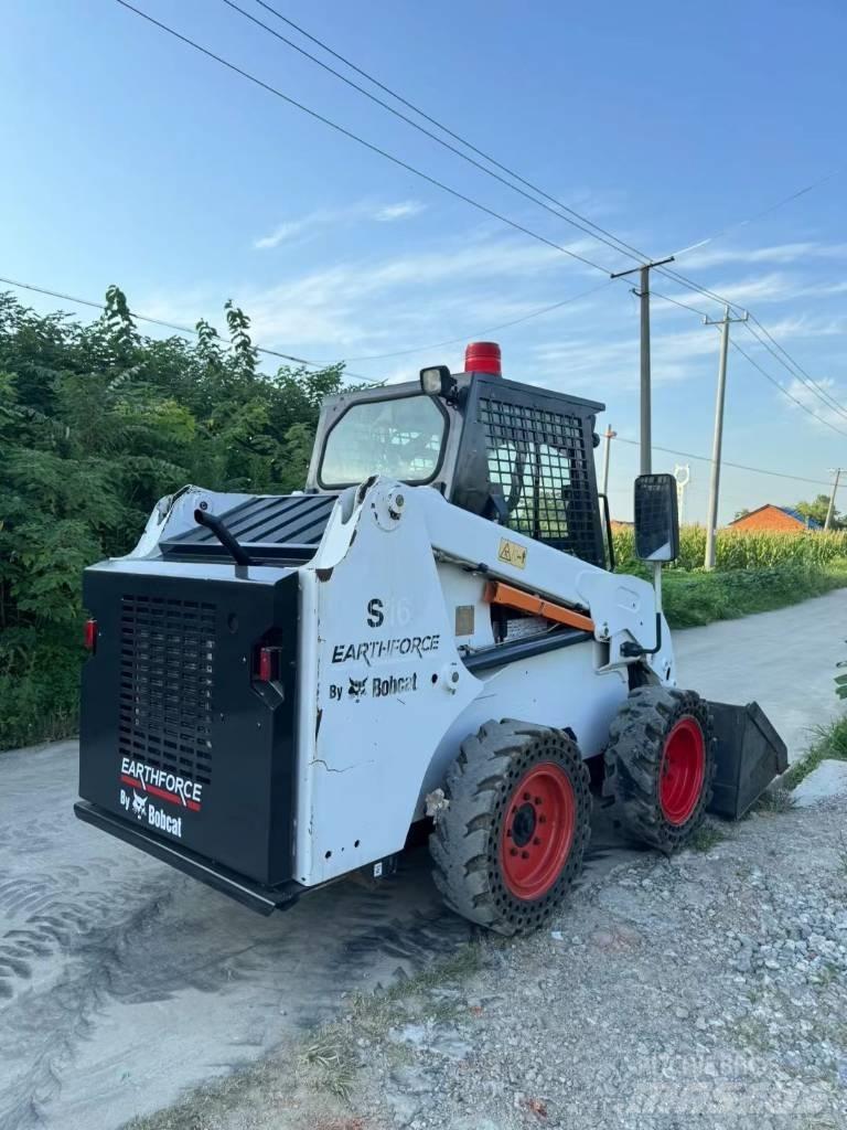 Bobcat S16 Skid steer mini utovarivači