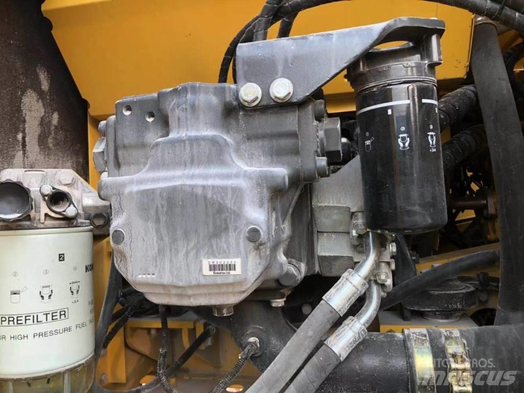 Komatsu 200-8 Bageri guseničari