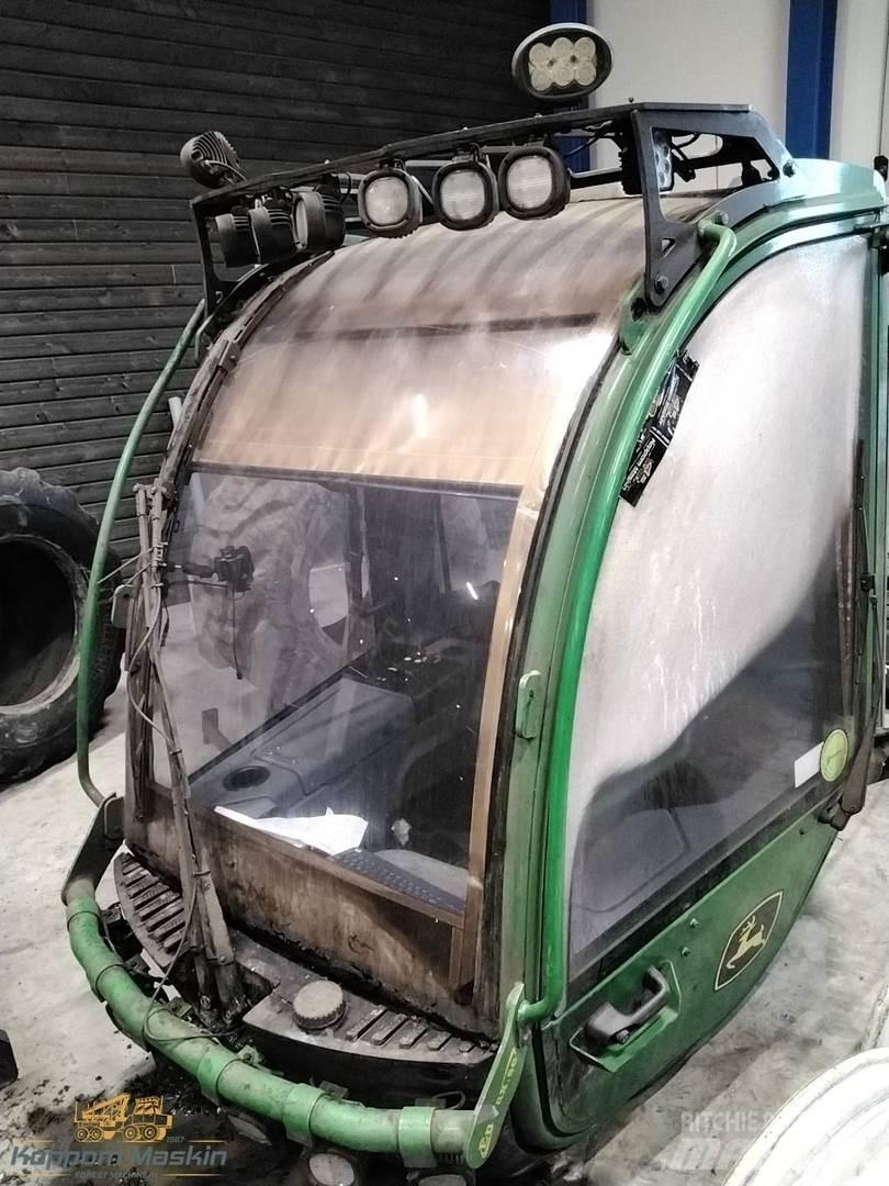 John Deere 1470g Kabine i unutrašnjost