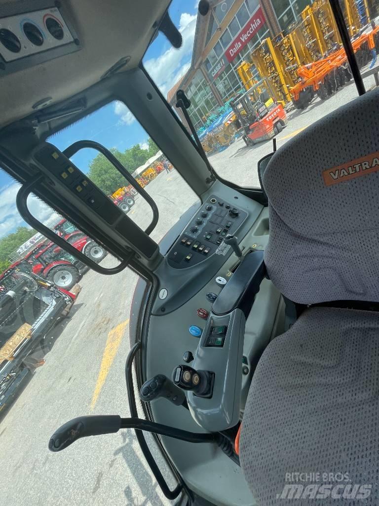 Valtra N 92 Traktori