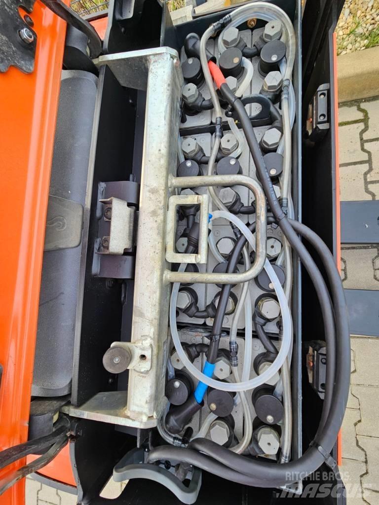 BT LPE200 Nisko podizni električni viljuškar sa stajalištom