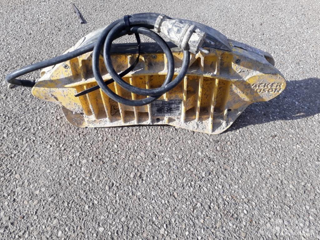 Wacker Neuson FUH20 Mašine za betonsku galanteriju