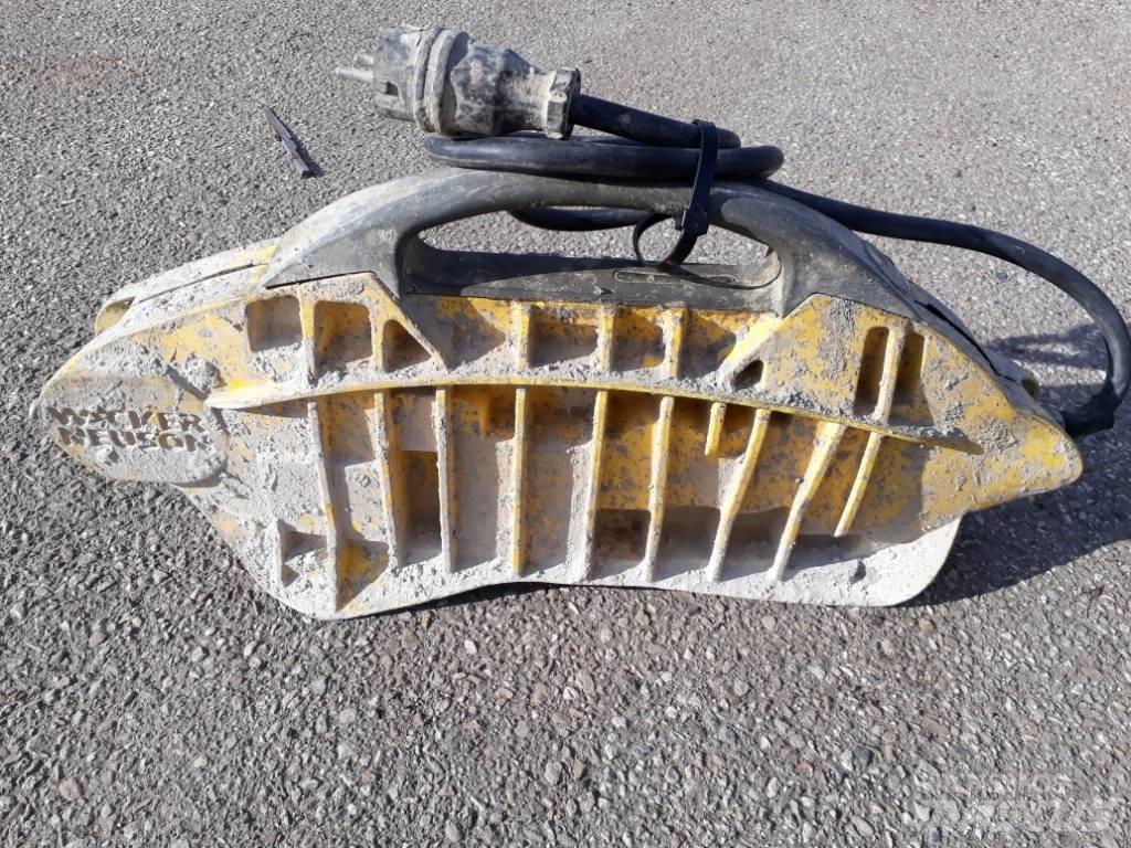 Wacker Neuson FUH20 Mašine za betonsku galanteriju