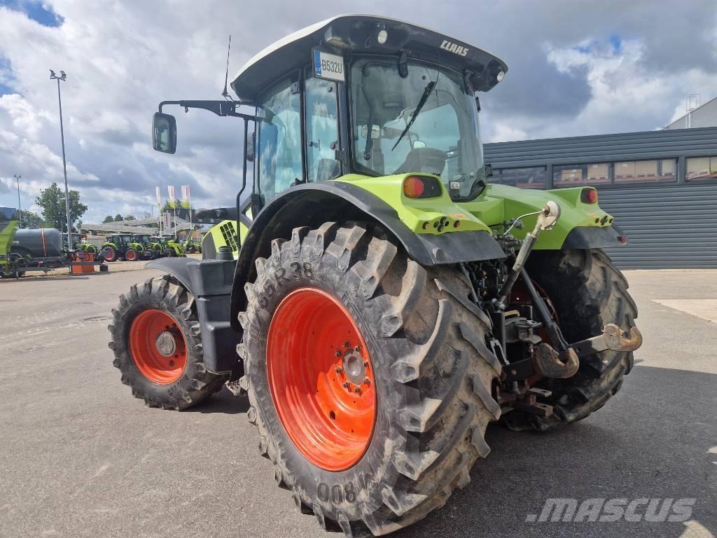 CLAAS Arion 640 CIS Traktori